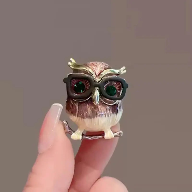 Delightful Antique Owl Cartoon Brooch Pins, Unique Animal Brooch for Women's Fashion, Stylish Jewelry Accessory Qme