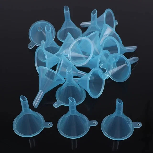 100pcs/lot Plastic Small Funnels For Perfume Mini Liquid Oil Funnels Kitchen Gadget Empty Bottle Packing Tools Qme army green