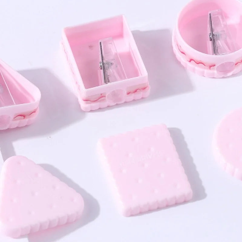 3pcs/lot Creative Fresh and Cute Biscuit Pencil Sharpener Children's Pencil Sharpener Stationery Random Colors Qme