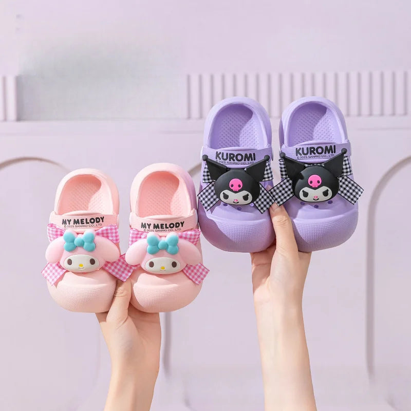 Hello Kitty Kuromi Slippers Student-Style Perforated Sandals Non-Slip Beach and Indoor Round-Toe Sandals Qme