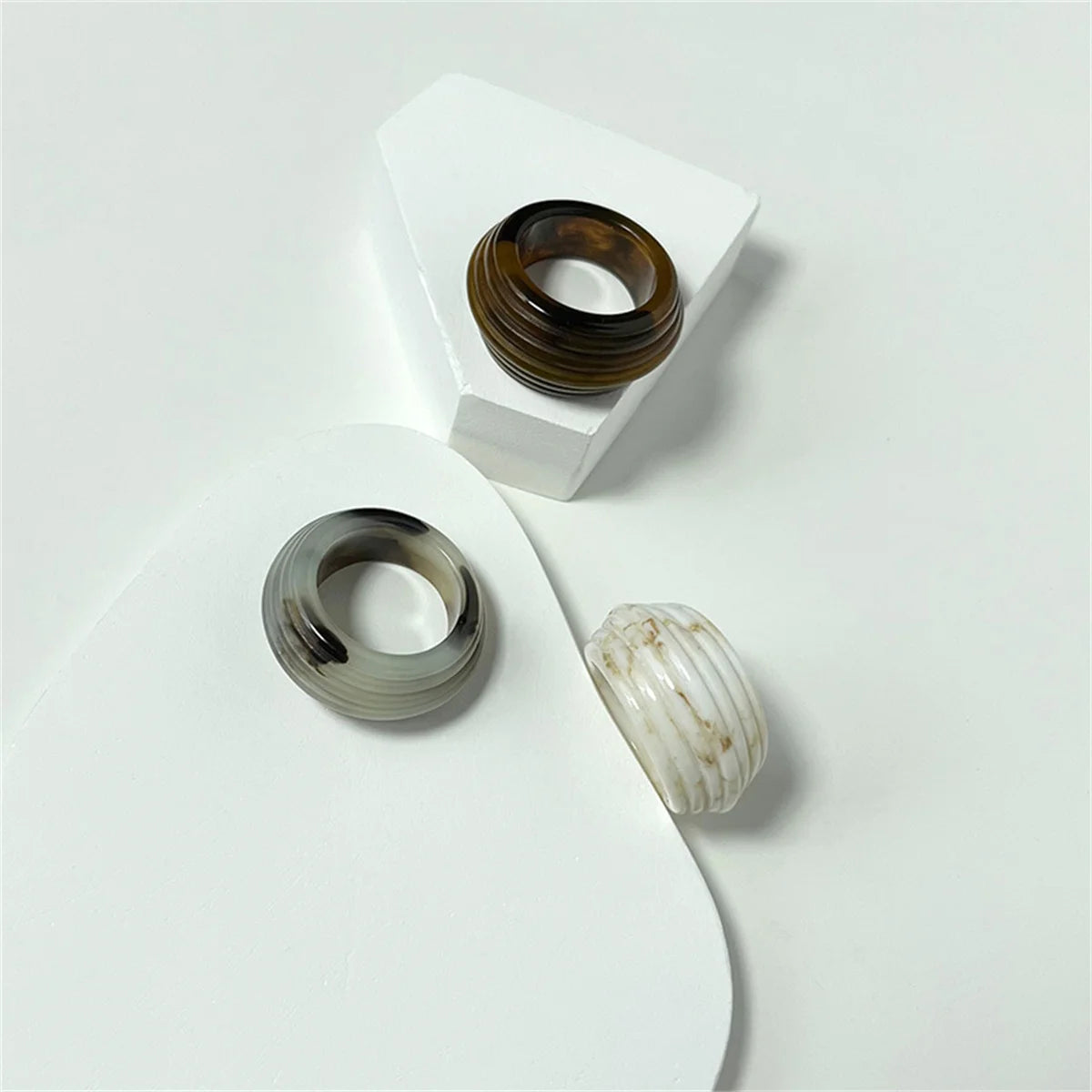 Fashion Colorful Clear Resin Oval Rings Acrylic Water Droplets Shape Women Girls Travel Summer Jewelry Ins Hip Hop Rings Women Qme