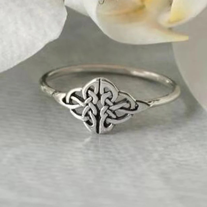 Vintage Knot 925 Sterling Silver Color Ring Creative Flower Finger Ring 6 7 8 9 10 High Quality Metal Fine Jewelry Women Gift Qme