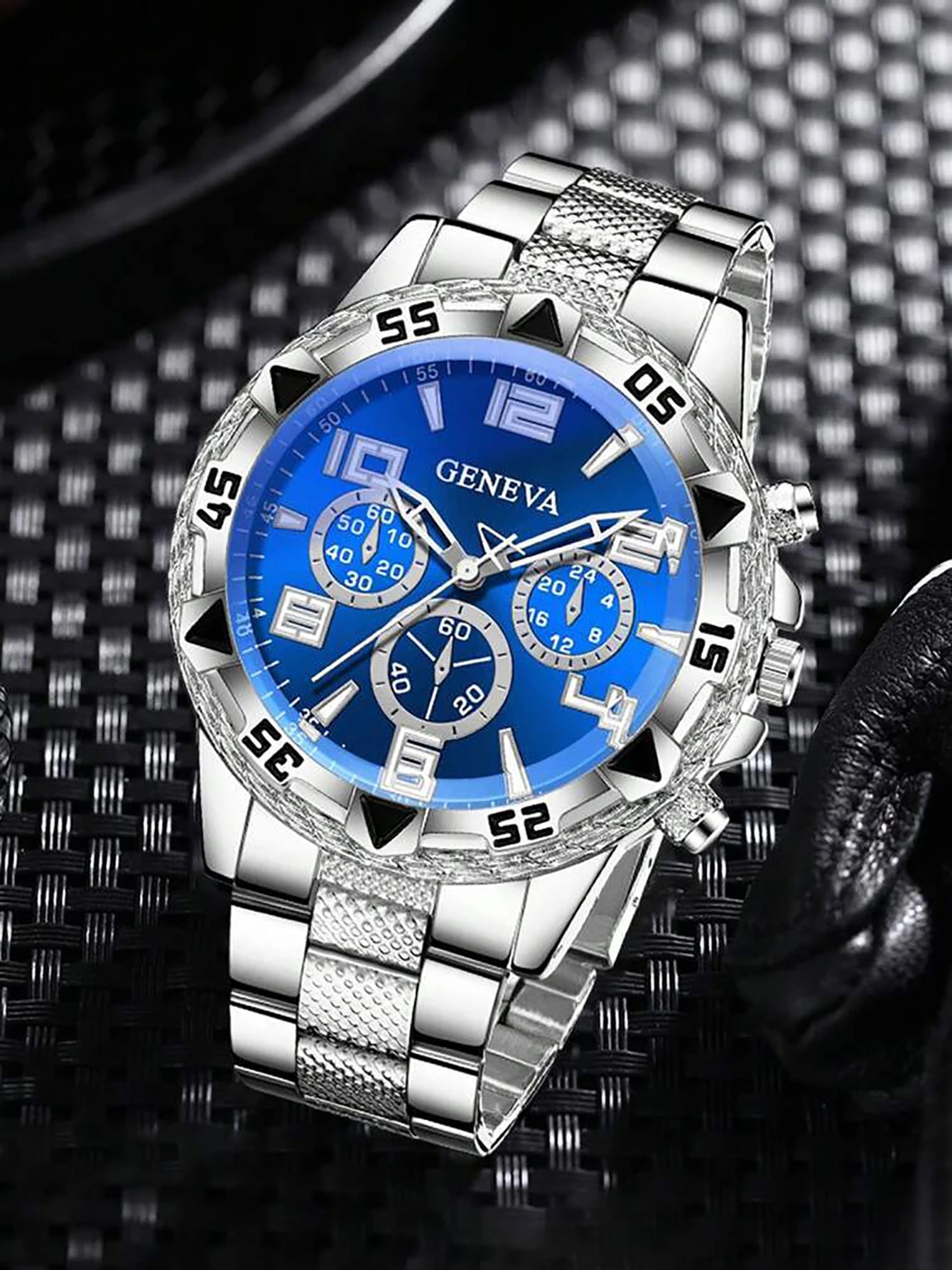 Casual Men's Quartz Watch And Diamond Embedded Cuban Bracelet Necklace Set for Daily Use Birthday Gift without Box Qme