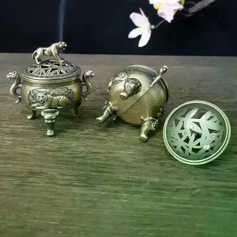 Tiger Incense Burner Metal Small Incense Burner Ornaments With Handle Yoga Meditation Home Decoration Ancient Style Qme
