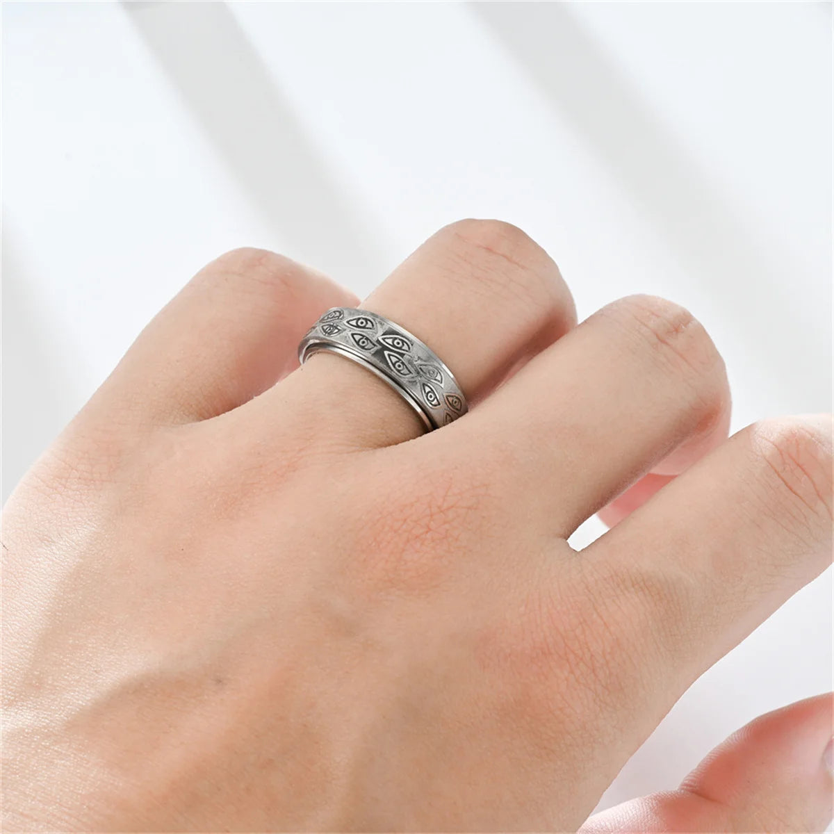 Vintage The Carved Eye Of God Mens Stress Ring Rotating Anxiety Stainless Steel Fidget Spinner Rings Anillos De Ansiedad Rings Qme
