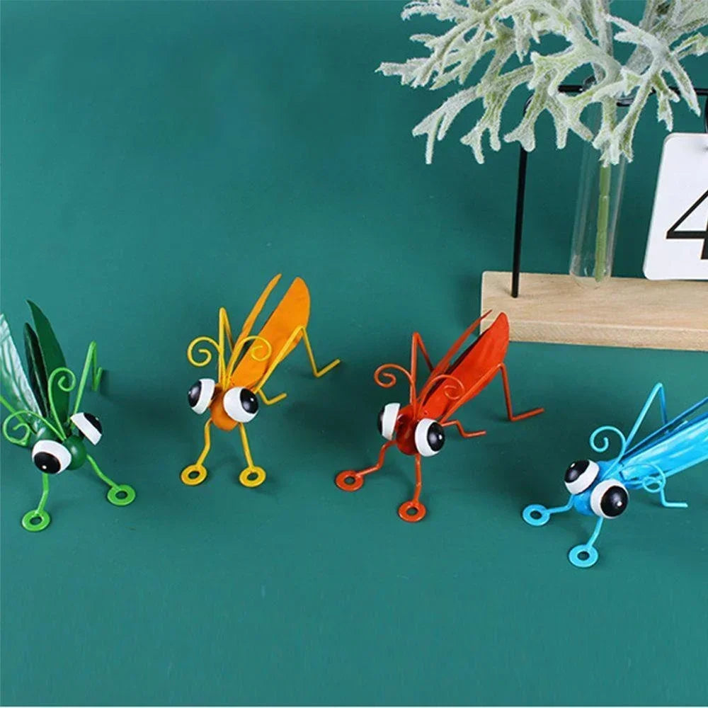 Garden Cute Metal Grasshopper Statue Decoration Outdoor Tree Wall Art Garden Grasshopper Statue Decoration Courtyard Backyard Qme