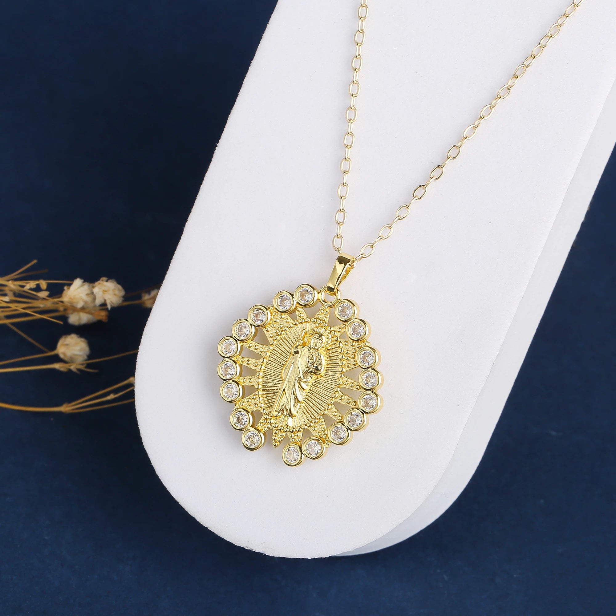 High Quality Luxury Zirconia Religious Character St. Jude Pendant Necklace Personalized for Man Woman Party Classic Jewelry Gift Qme Style 6