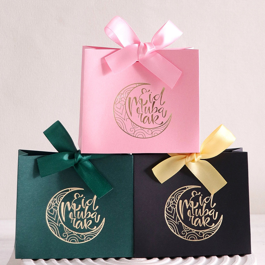 5-Pack Eid Al Adha Gift Boxes - Elegant Crescent Moon Design - White and Gold Mini Gift Bags with Ribbon Ties - Perfect for Choc Qme