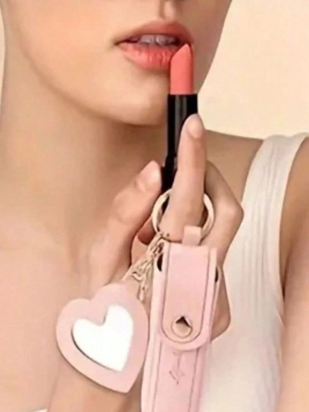 Lipstick Holder Heart-shaped Mirror Useful Women Makeup Key Chain Qme