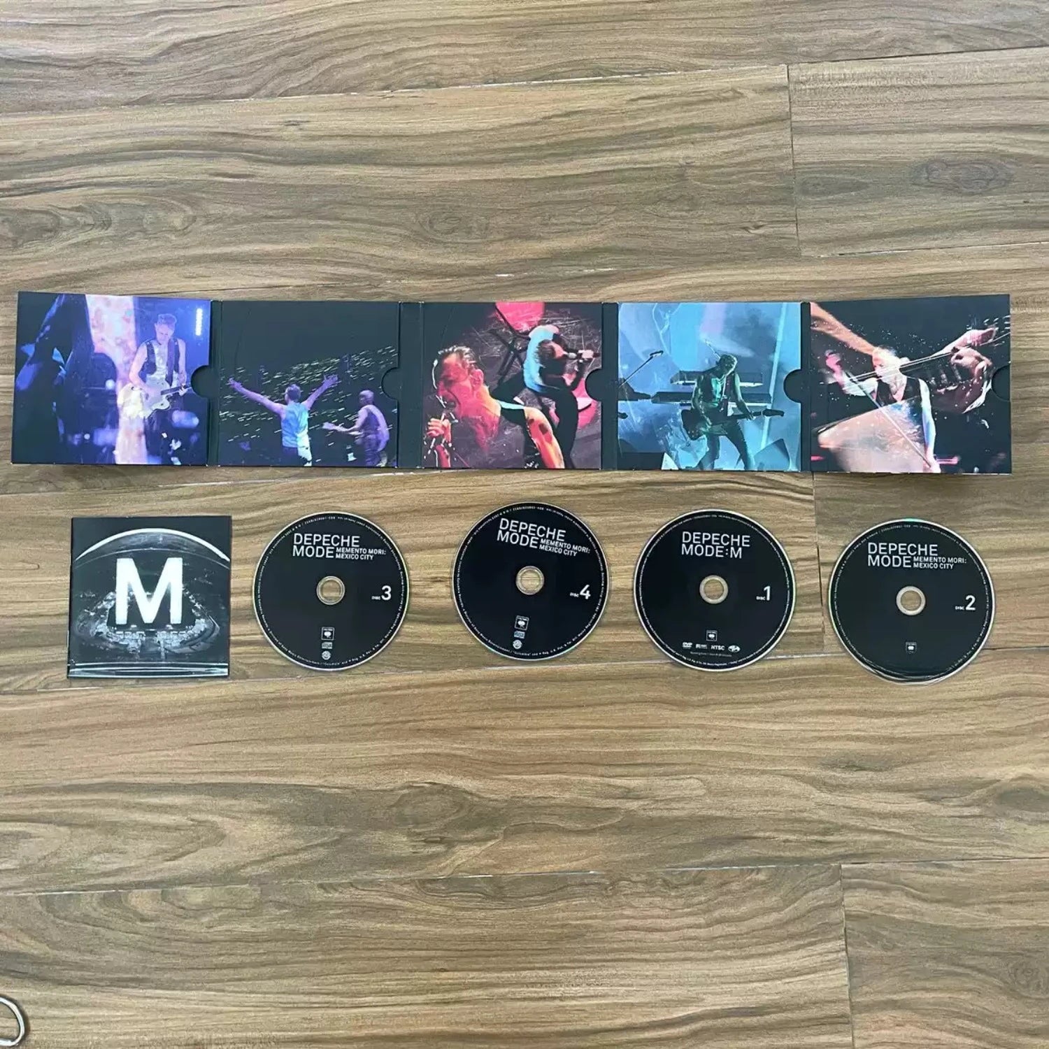 Electronic Pop Audio-Visual Set, Featuring Live Concert Film and Soundtrack, Experience The Crisp Atmosphere of Electronic Music Qme