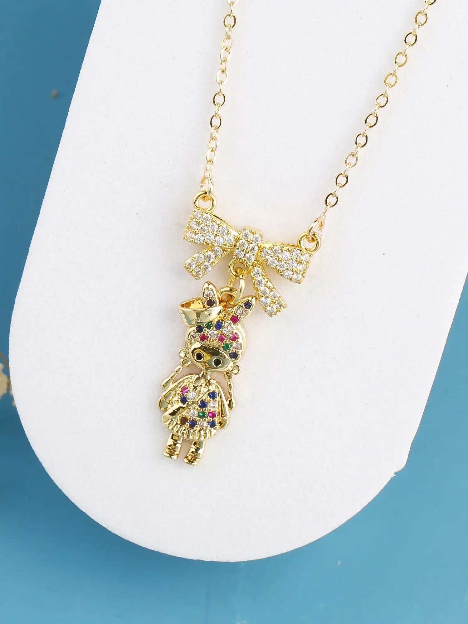 New Design Cute Boy Girl Character Zirconia Pendant Necklace Classic For Man Girl Wedding Jewelry Accessories Birthday Gift Qme 1