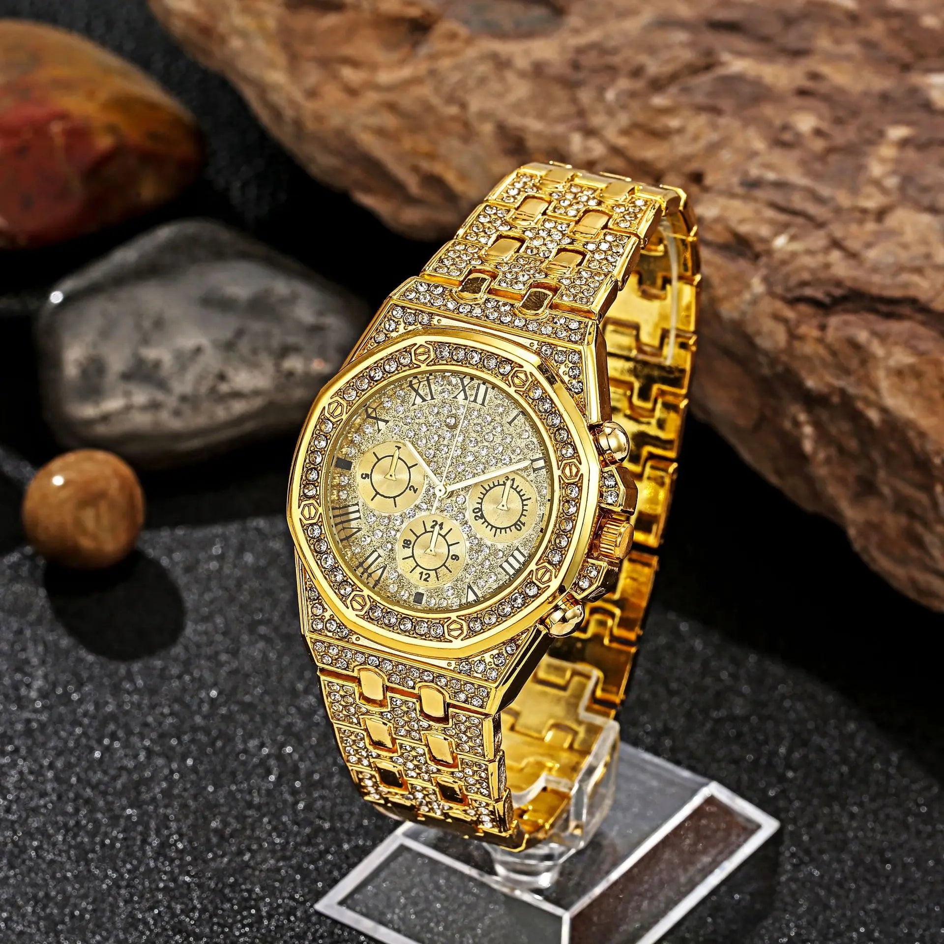 Relógio de negócios masculino moda cheio de diamante casual liga aço banda relógio de pulso de quartzo Qme Gold