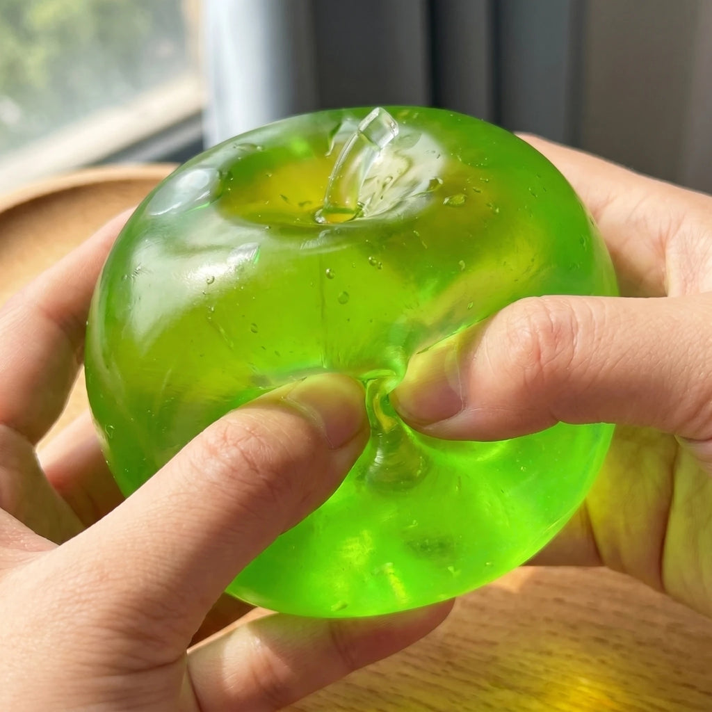 New Cute Pinching Le Decompression Toy Simualted Apple Shaped Fidget Toy for Stress Relieve Creative Party Decor Fun Gift Qme