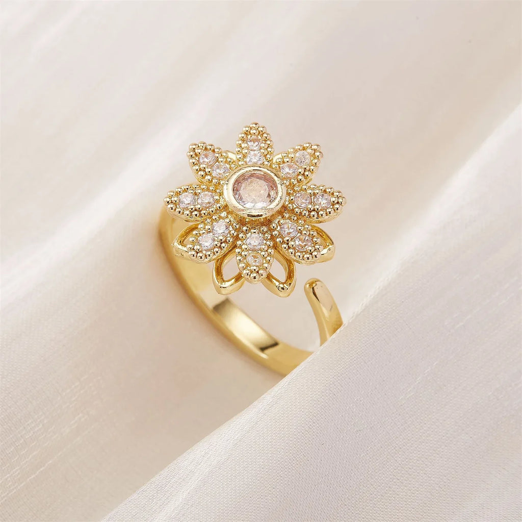 Fidget Spinner Ring Anxiety for Women Multiple Crystal Flower Eye Butterfly Animal Ring Rotate Anti Stress Wedding Jewerly Qme
