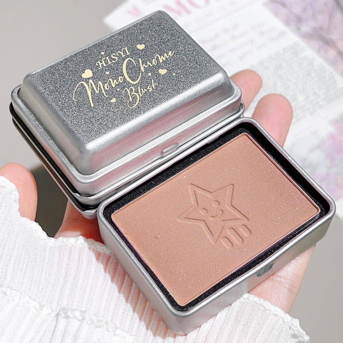 4 colors available iron box monochrome blush, peach color brightening skin tone matte blush plate, modify the outline color does Qme 03
