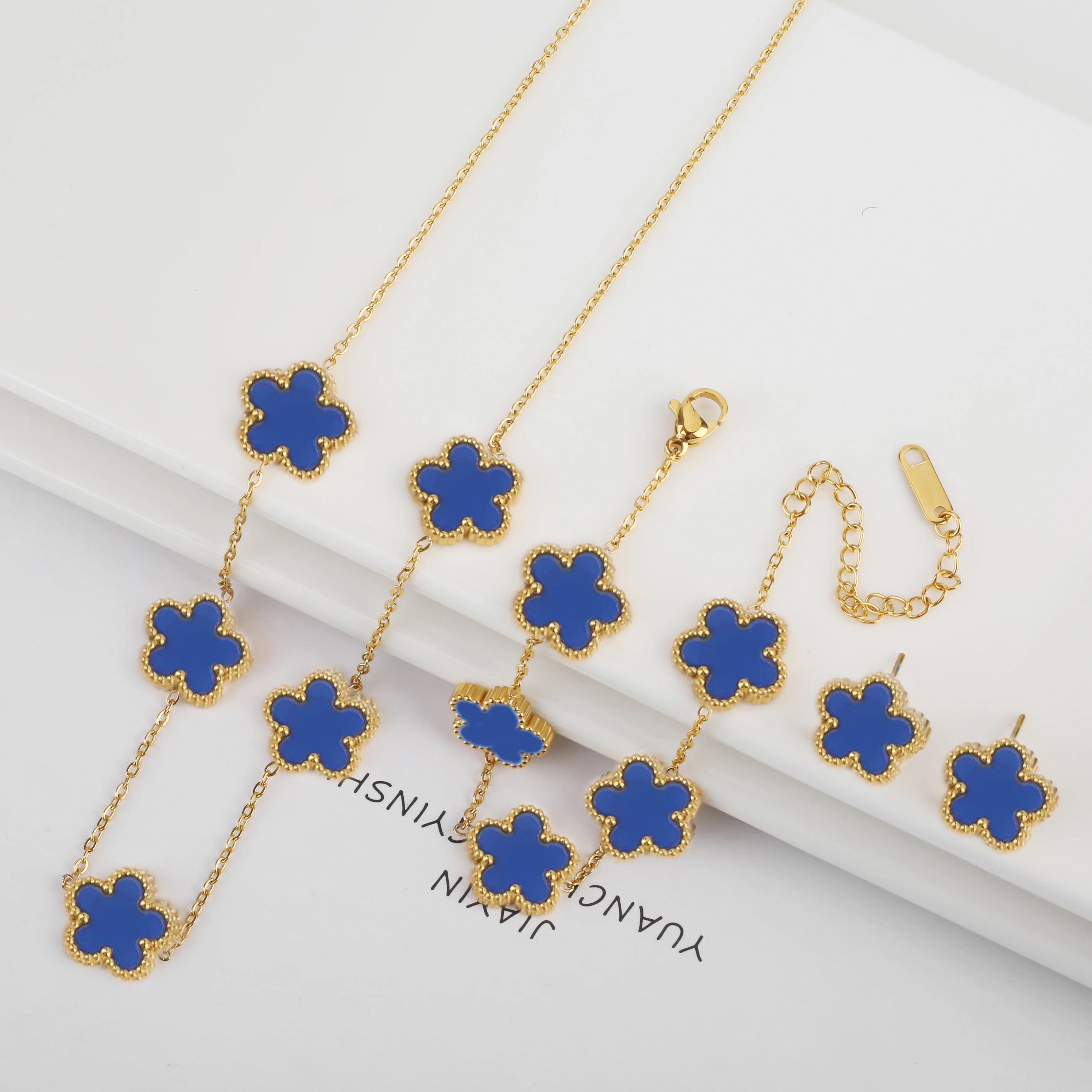 3PCS Temperament Women Clover Stainless Steel Five Leaf Jewelry Set Bracelet Necklace Earrings Luxury for Daily Party Jewelry Qme Jewelry Set 7