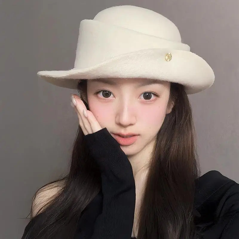 French Hepburn Elegant Black Hat Women's Autumn Winter Rolled Edge Qme