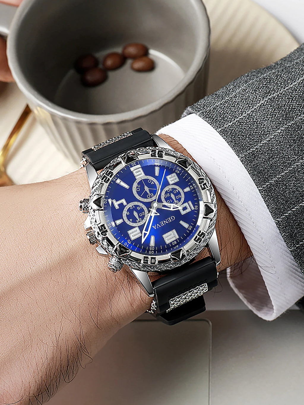 Men's Quartz Watch with Cuban Bracelet Silicone Strap for Daily Festive Wear No Box Included Qme