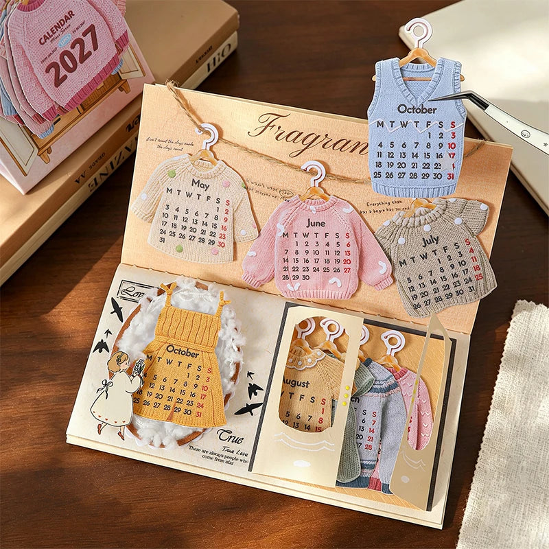 2027 Cute Creative Wardrobe-Shaped Mini Clothes Desk Calendar, Desktop Ornament, Tearable Calendar & Journal Scrapbook Material Qme