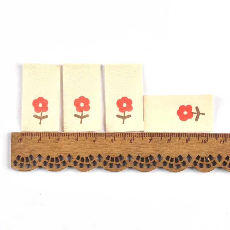 50pcs Colorful flower Printed Labels For Garment Sewing Accessories DIY Handmade Hats Bags Crafts Supplies Clothing Tags c3616 Qme 1