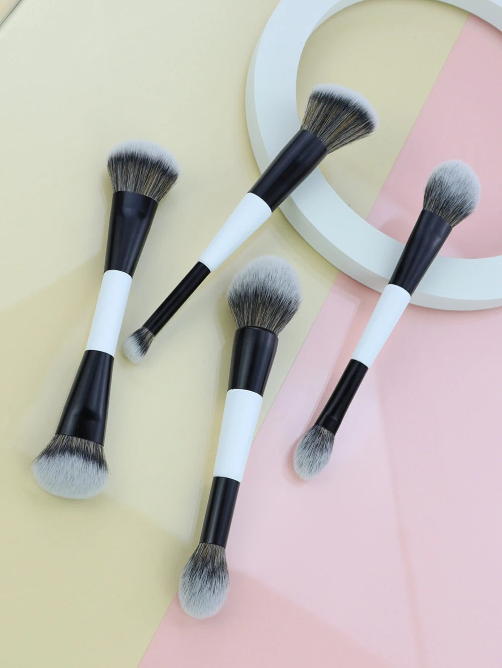 Dual-Headed Makeup Brushes Multi-Functional Makeup Brush Foundation Blush Highlighting Beauty Facial Shaping Cosmetic Brushes Qme