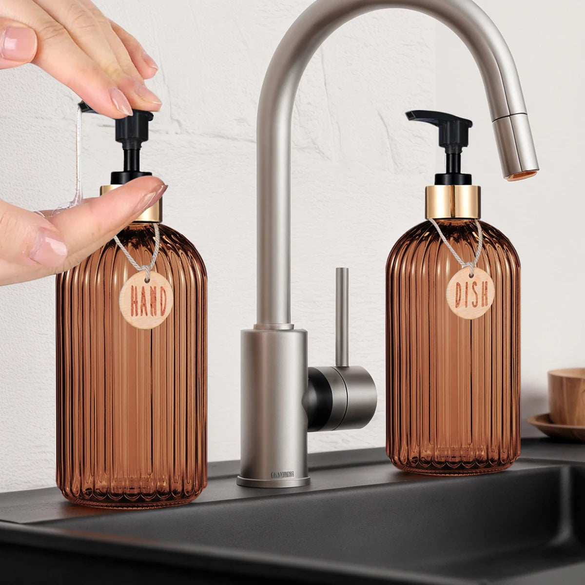 New Home Apartment Decoration Dish Soap Dispenser Bottle Reusable Hand Press Liquid Refill Bottle Kitchen Bathroom Soap Bottle Qme