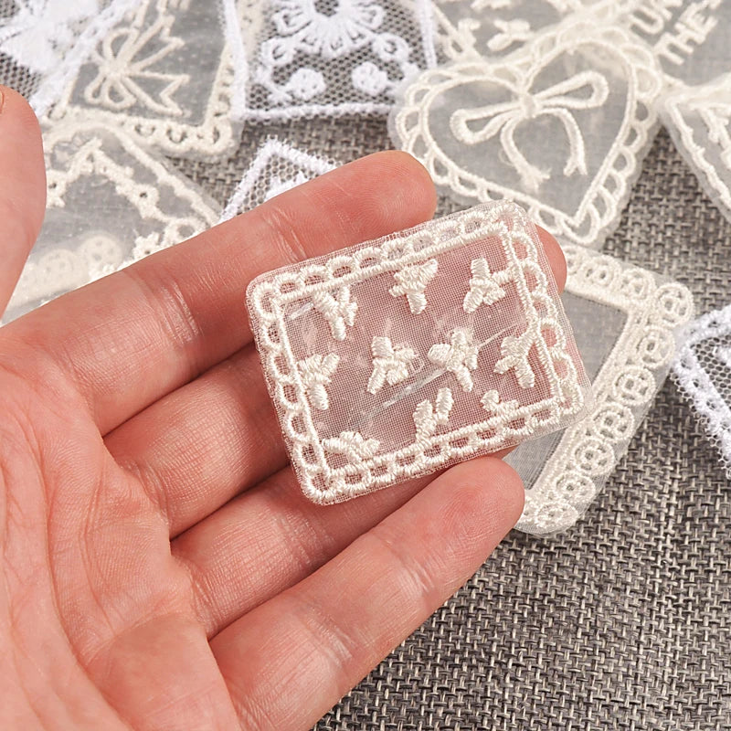 10pcs 33-51mm Mix White Lace Appliques For DIY Clothing Bag Decoration Sewing Accessory Exquisite Patch Without Gum cp4188 Qme