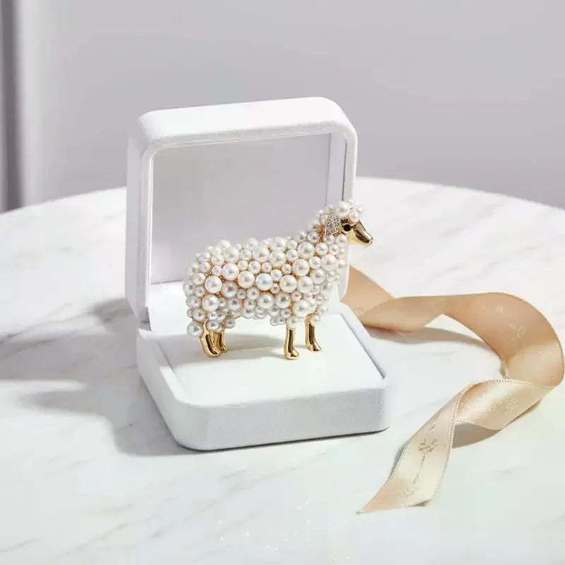 1Pcs Fashionable And Elegant Lady Creative Animal Pin Buckles Women Men Classic Sheep Exquisite Brooch Badges Qme
