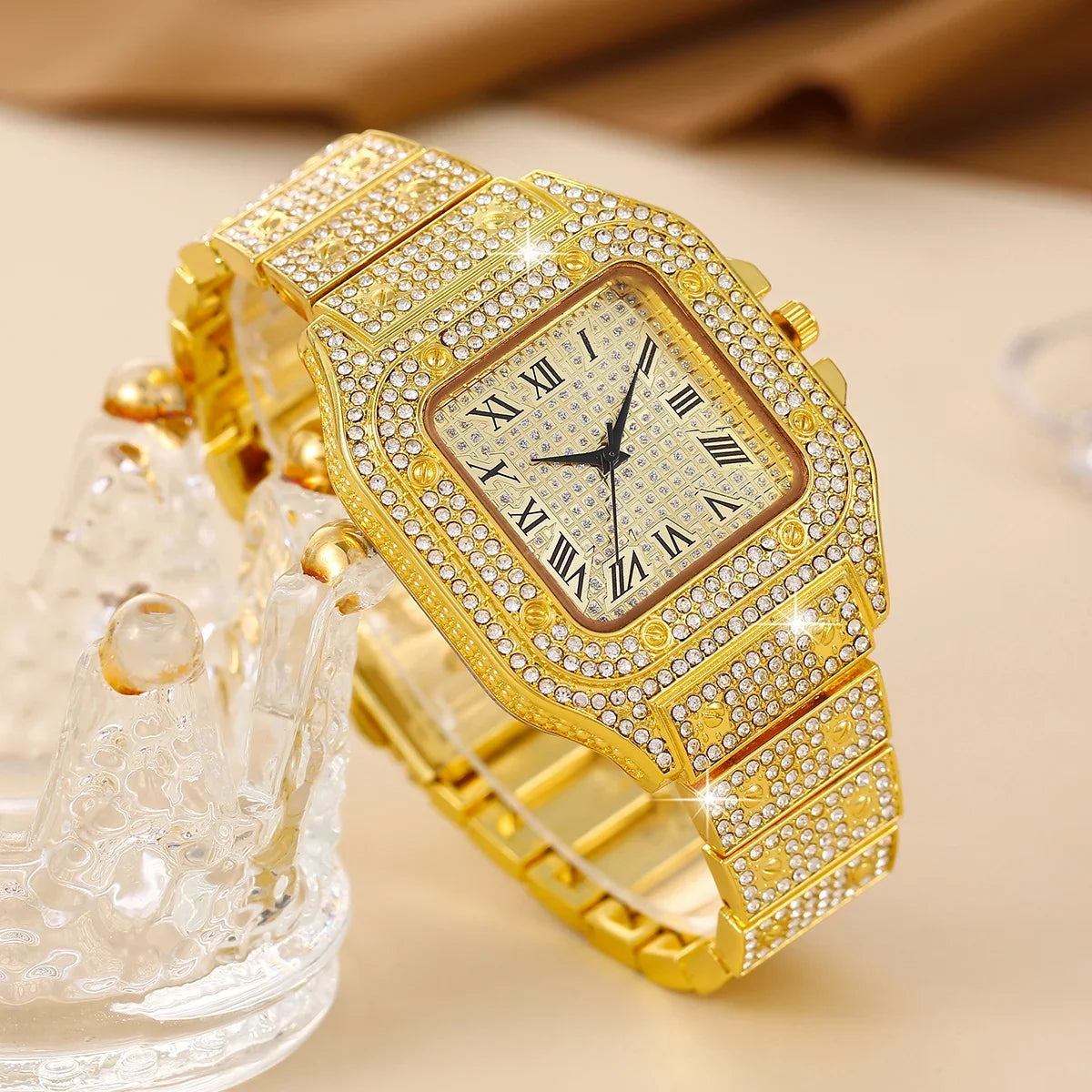Oversize Square Dial Rhinestone Alloy Watch Fancy Women Watches Jewelry Sophisticated And Stylish Women Watch Qme Golden