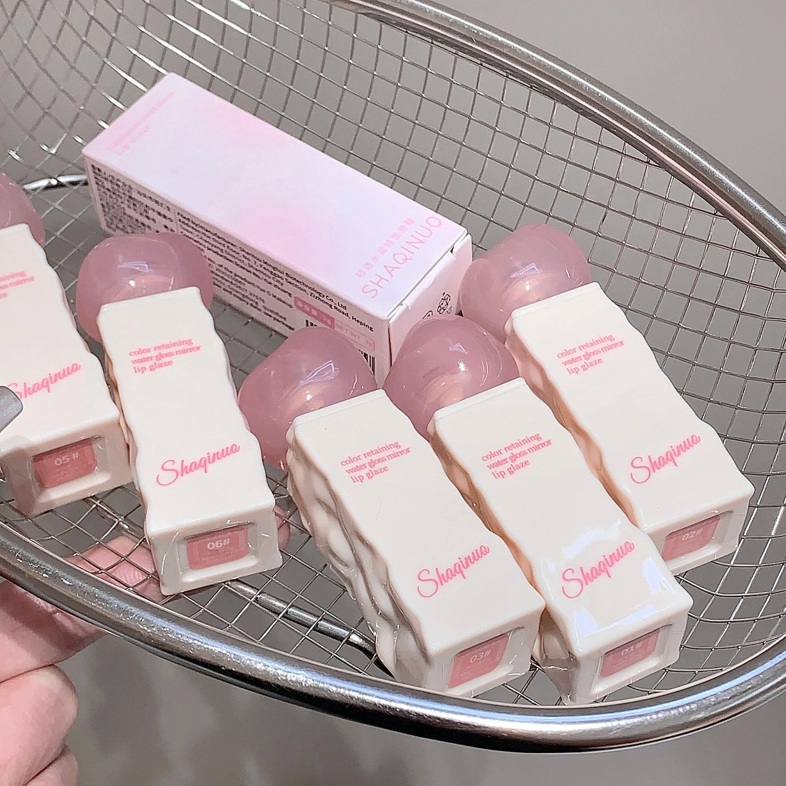 SHAQINUO Mirror Gloss Lip Hydrating Long-lasting Luminous Finish Qme