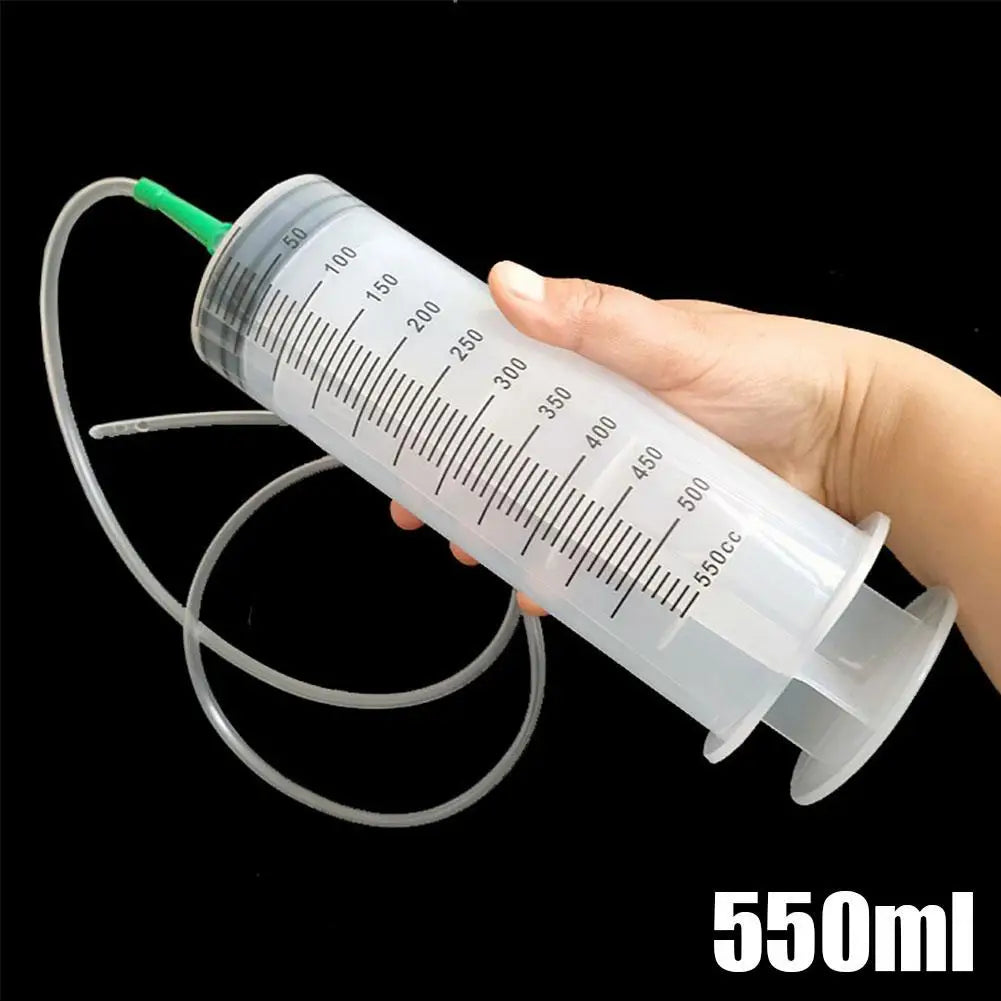 Durable Large Capacity Plastic Syringes - 100ml, 300ml, 550ml, Transparent Body with 99.82cm Measurement Qme 550ml