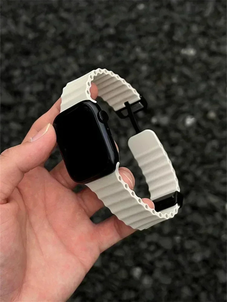 Silicone Strap For Apple watch band 49mm 46 45 44 40 41 38mm magnetic buckle bracelet iWatch series 3 4 5 6 se 7 8 9 10 Ultra 2 Qme