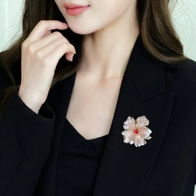 European And American Fashion Retro Alloy Flower Set With Pearl Brooch Chest Flower Qme