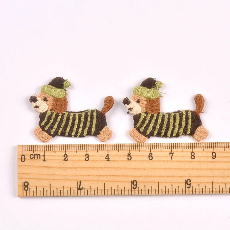 10pcs mix colors Multiple designs sausage dogs cloth patch For Clothing Headwear Bags Decoration Sewing Accessories Qme 2