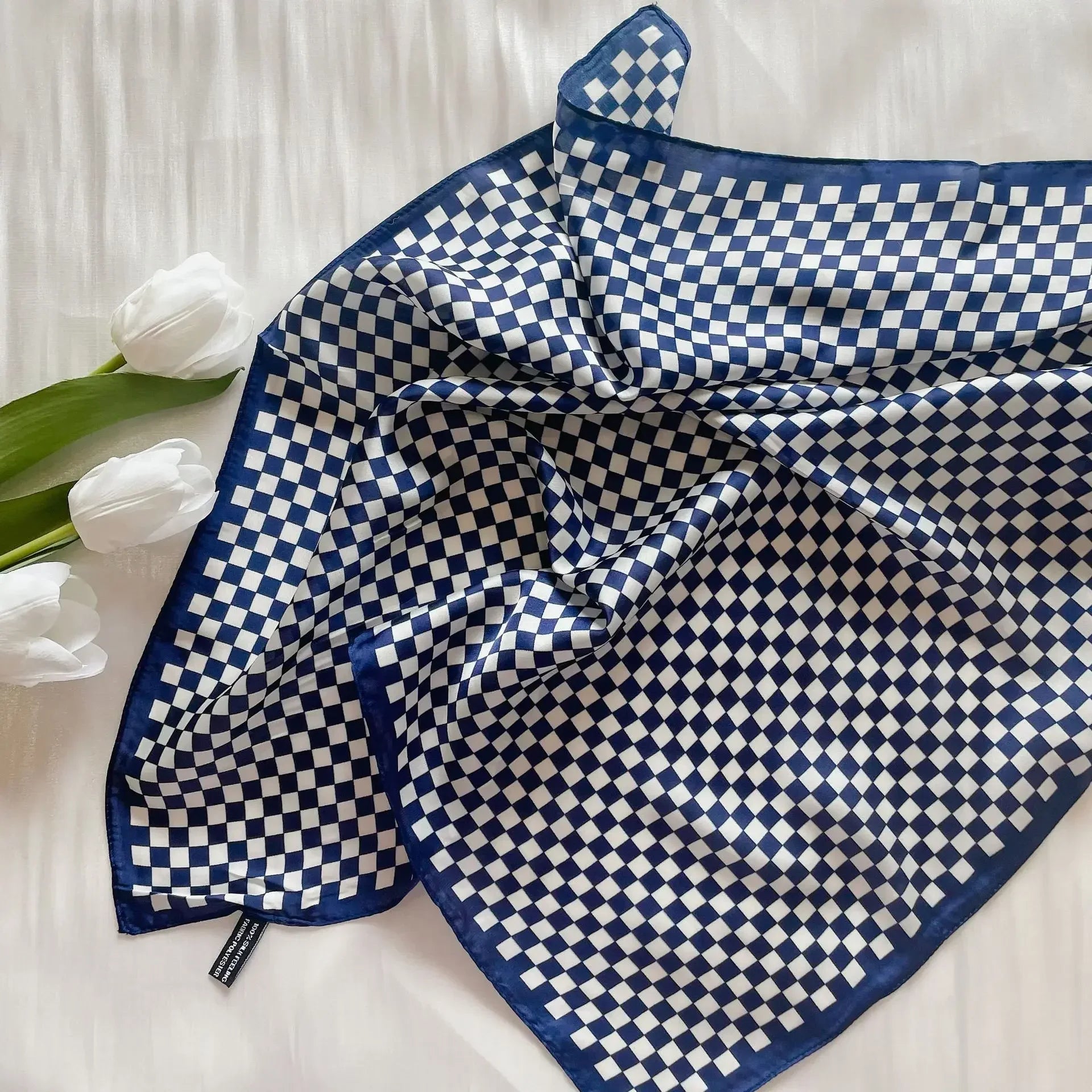 Women Silk Black and White Stripes Square Scarf Luxury Brand Female Beach Stoles Square Scarf Versatile for Spring Sum Qme NV