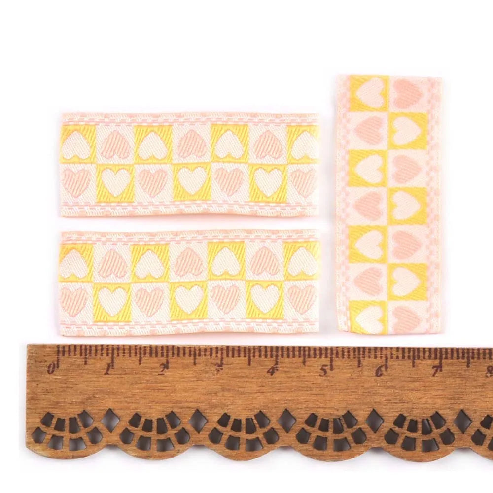 50Pcs Mutli color Heart Embroidery Labels For Sewing Clothes Accessories DIY Supplies Washable Care Garment Bags Handmade Tags Qme 2