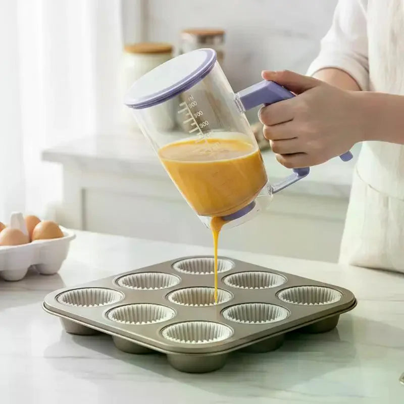 900ml Batter Separator Dispenser With Measuring Label Squeeze Handle For Pancake Cake Waffle Batter Tool Qme