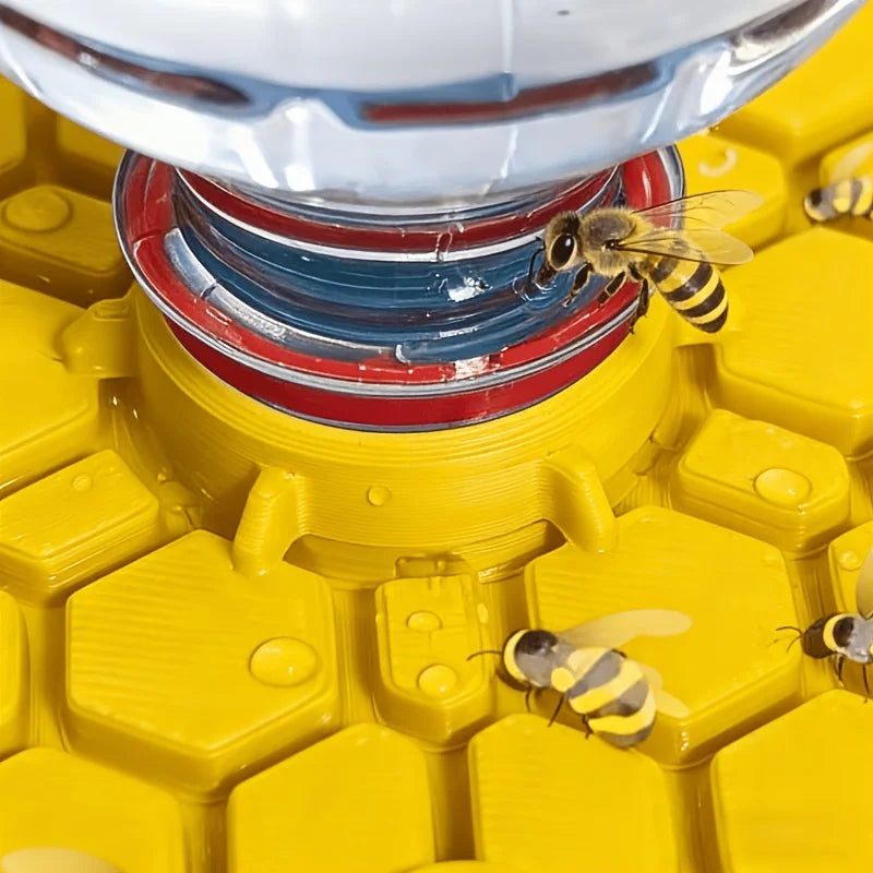 Bee Water Feeder with Perch Safe Honeybee Drinking Station for Garden Patio Beekeeping Supplies, Small-Hole Honeycomb Tray Qme