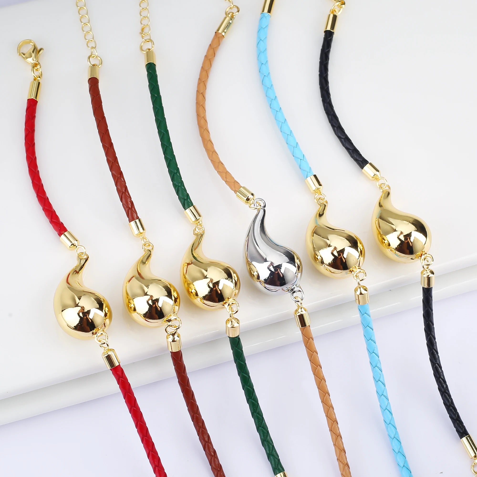 Simple Gold Plated Comma Leather Braided Adjustable Bracelet Fashion Women Water Drop Bracelet for Party Jewelry Gift Daily Wear Qme