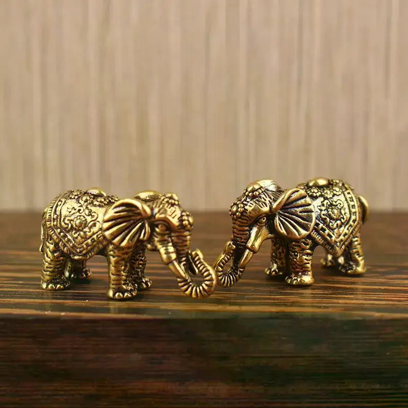 1Pcs Vintage Lucky Statue Desktop Decor Mini Brass Auspicious Elephant Figurine Metal Ornament Wealth Art Gift Qme