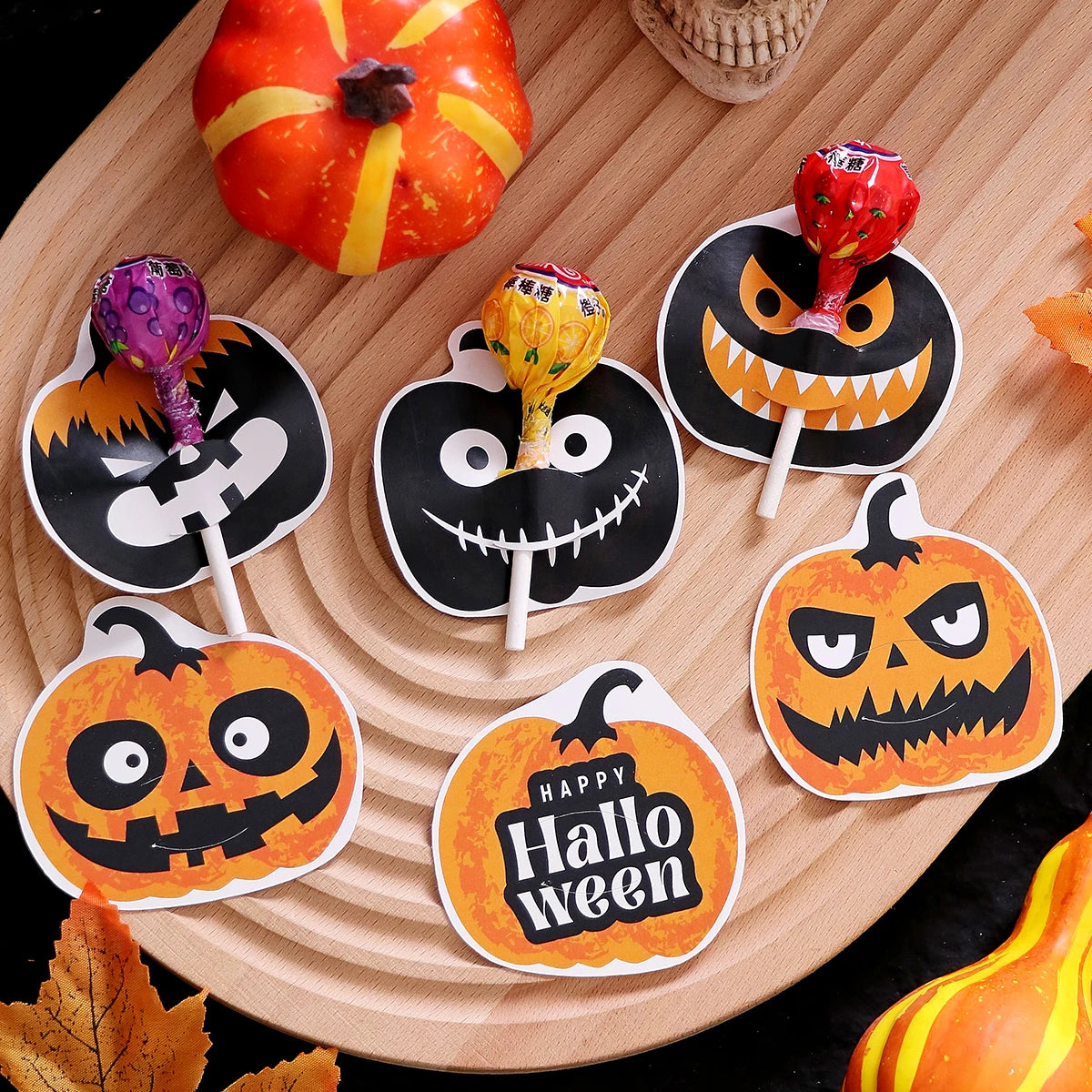Pack of 30 Halloween Lollipop Cards: Fun Halloween Candy Cards for Kids, Featuring 6 Different Pumpkin Designs to Celebrate Halloween Qme