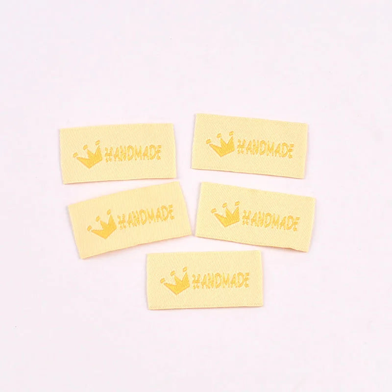 50pcs 1.7x3.4cm Mix Colorfull Crown Pattern Rectangle Label For DIY Clothing Personality Decorative Sewing Accessories c3834 Qme 5