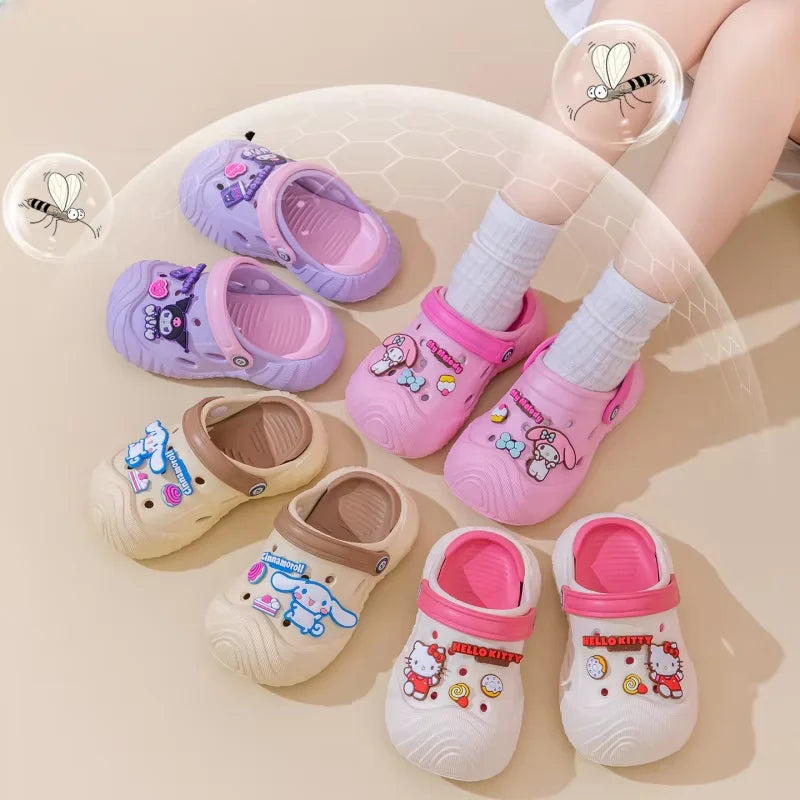 Hello Kitty Kuromi Soft-Soled Perforated Sandals Summer Student Slip-On Sandals Outdoor Non-Slip Cartoon Sandals Qme