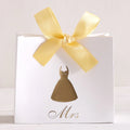 5-Piece Wedding Favor Boxes - Mini“Mr. and Mrs”。 Candy Boxes - Elegant Gold Printed Bride and Groom Design - Satin Bow - White Qme 5Pcs-Mrs-Qz-Yellow Other Other