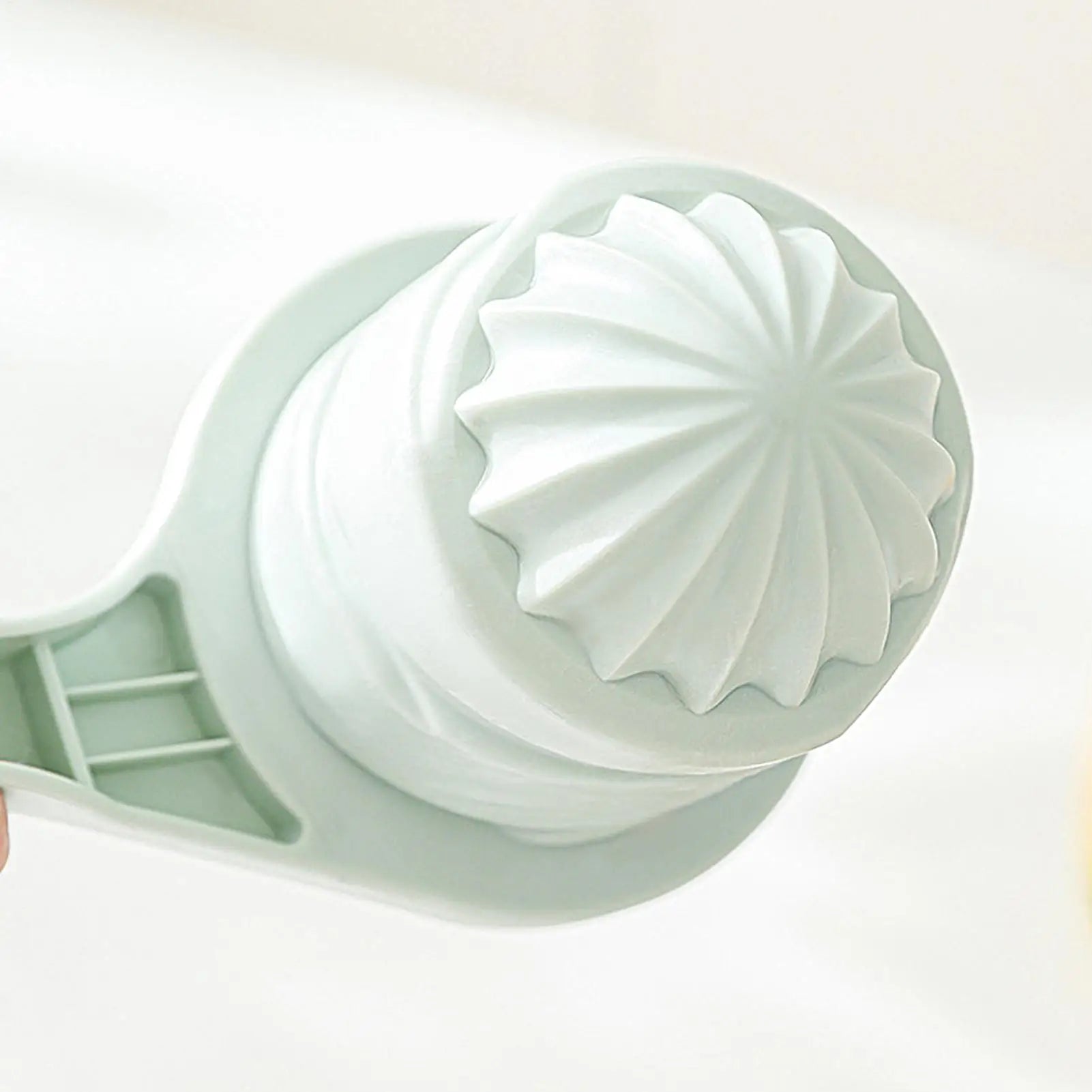 Lemon Juicer Manual Juice Press Extractor Hand Presser Lime Squeezer Qme