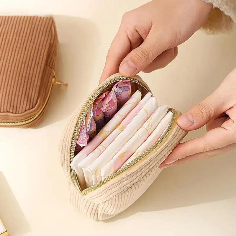 Makeup & Sanitary Napkin Case, Portable Travel Organizer for Lipstick,Small Storage Bag for Women & Girls Qme