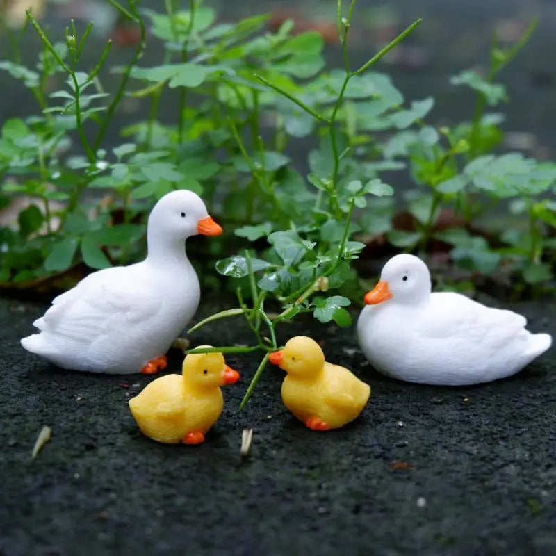 4Pcs Duck Resin Small Ornament Duck Family Crafts Figurines Gardening Decoration Flowing Water Ornament Garden Micro Landscape Qme