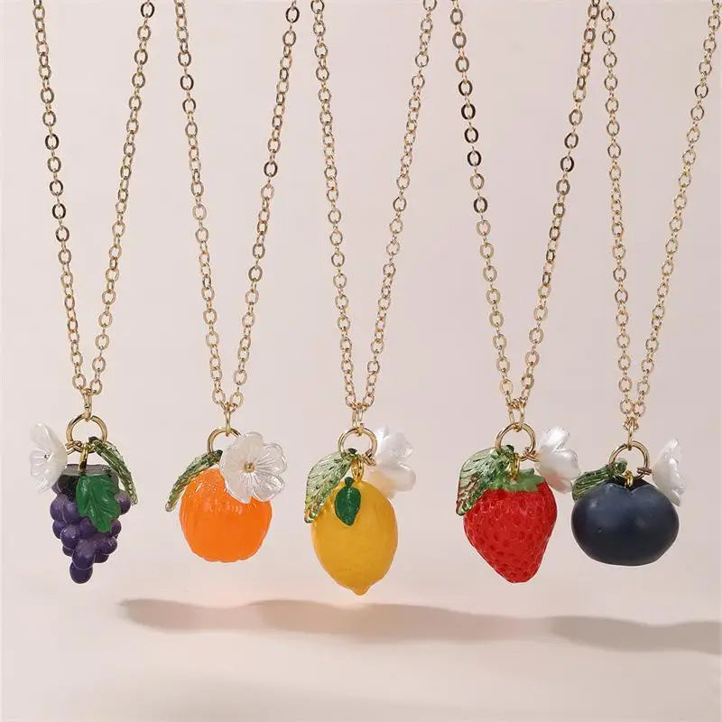 Dainty Lemon Green Leaf Pendant Necklace Silver Plated Skin-Friendly Fashion Jewelry for Women Graduation Gift Qme