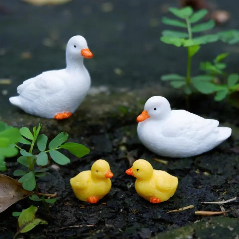 4Pcs Duck Resin Small Ornament Duck Family Crafts Figurines Gardening Decoration Flowing Water Ornament Garden Micro Landscape Qme