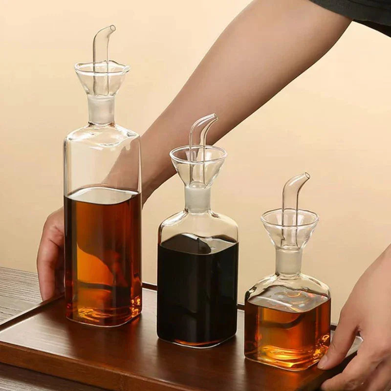 High Borosilicate Glass Oil Pot Household Leak-proof Oil & Vinegar Pots Kitchen Soy Sauce Pot Tank Seasoning Bottle Qme